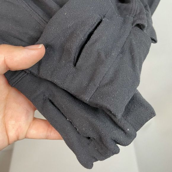 Lululemon Solid Black Long Sleeve Crew Neck with Hand Warmers Size 8 - Picture 5 of 6